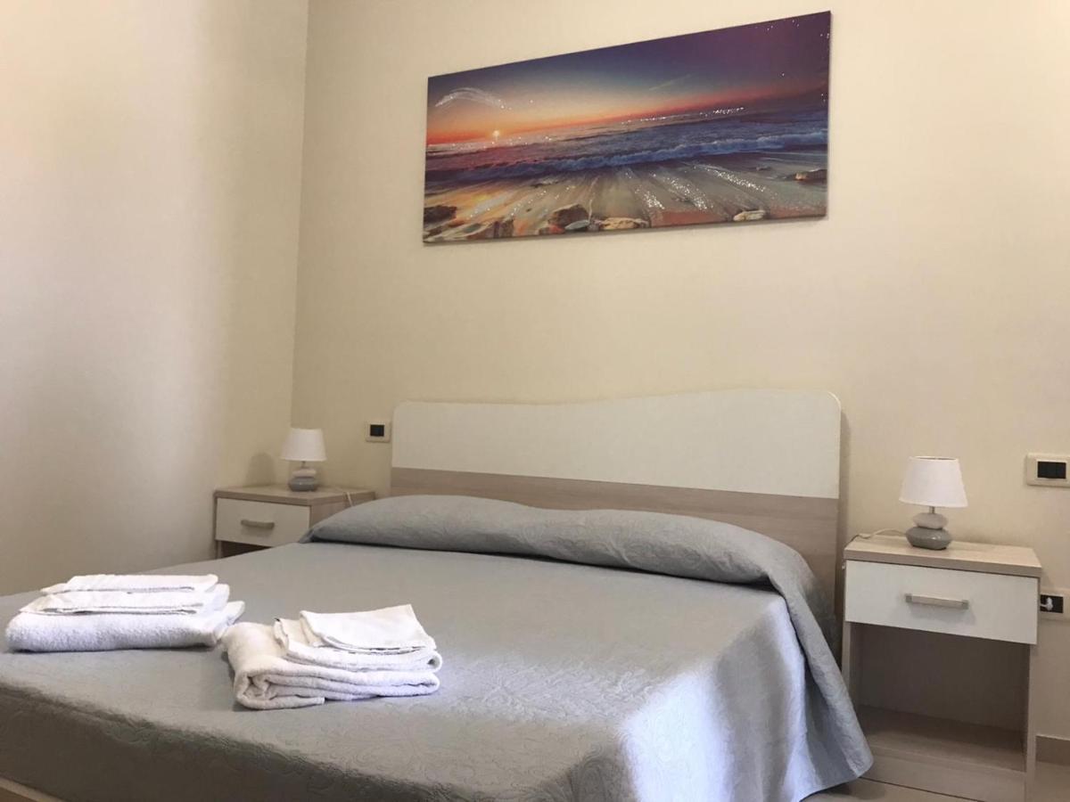 Casa Vacanze E Fitta Camere San Nico Corigliano Calabro Exterior foto